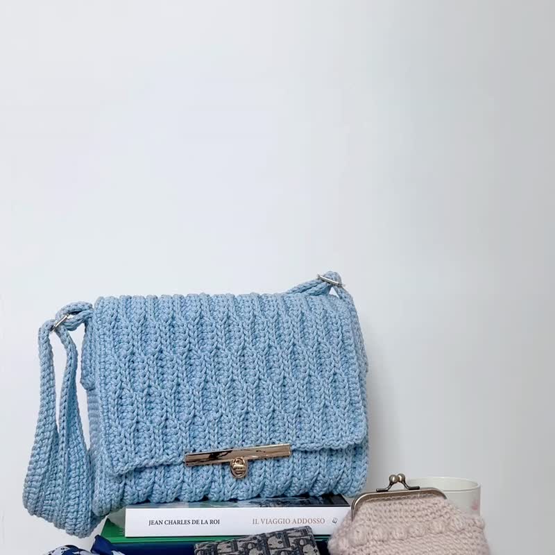♡手作りショルダーバッグ♡ 超簡単！ちょっと大きめお洒落なショルダーバッグの作り方