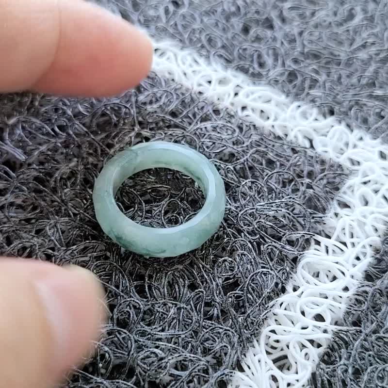 Pro-Cui Natural Jade Diamond Cut Ice Floating Flower Beautiful Finger Bracelet No. 7 Ring - แหวนทั่วไป - หยก หลากหลายสี