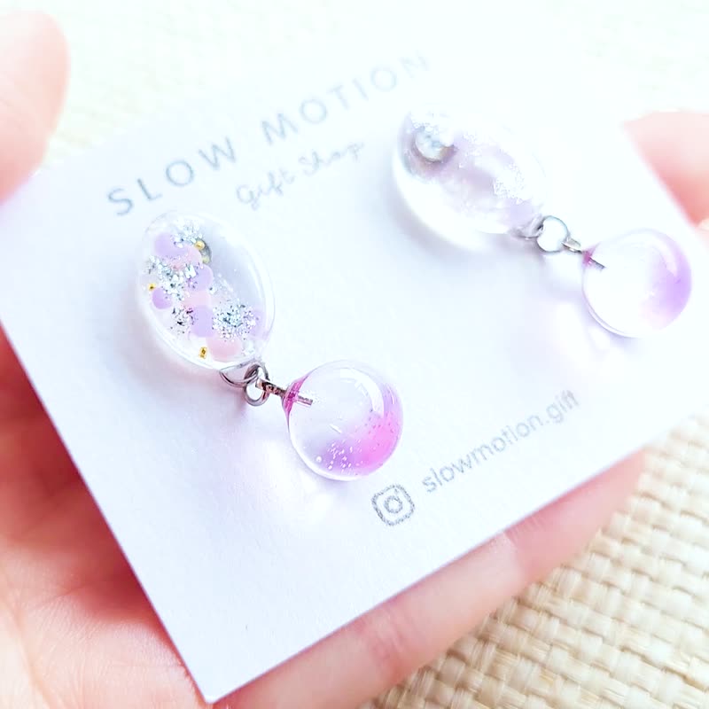 Hand-painted Sparkling Dots Oval with Little Spheres Earrings - ต่างหู - เรซิน หลากหลายสี