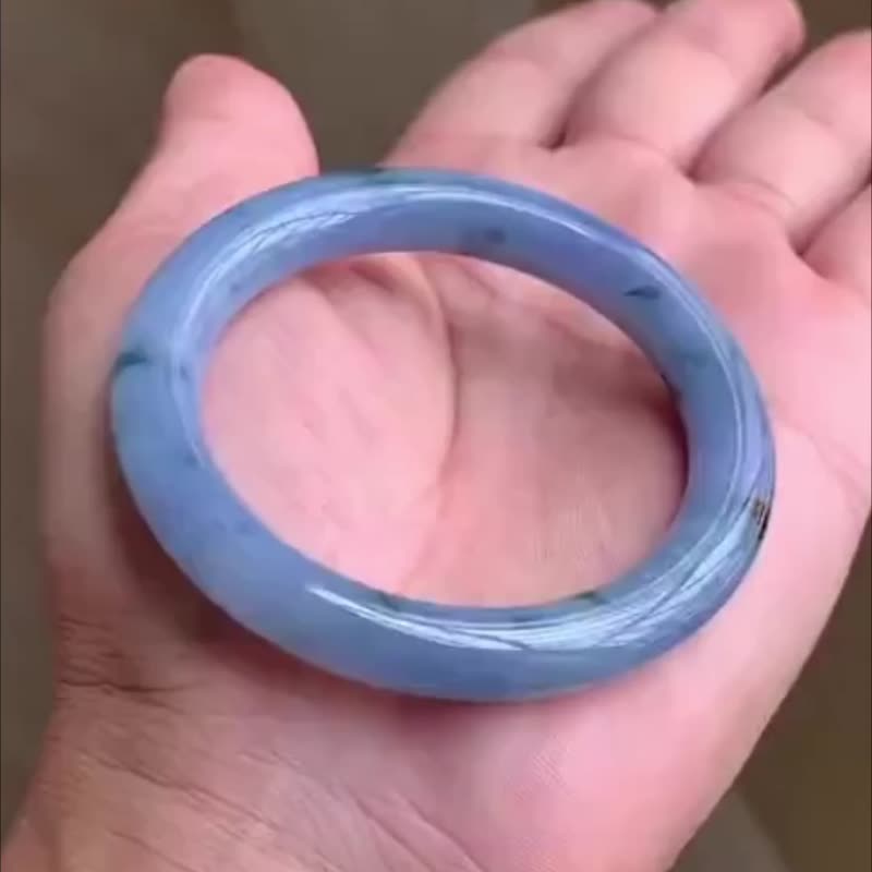 冰種翡翠天然翡翠玉鐲 A玉手鐲 玉鈪 • 糯冰種紫藍飄花翡翠圓鐲 - 手鍊/手環 - 玉石 藍色