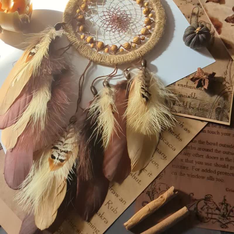 Natural Brown Beige Dream catcher |  ตาข่ายดักฝัน สีน้ำตาลธรรมชาติ - 壁貼/牆壁裝飾 - 繡線 咖啡色