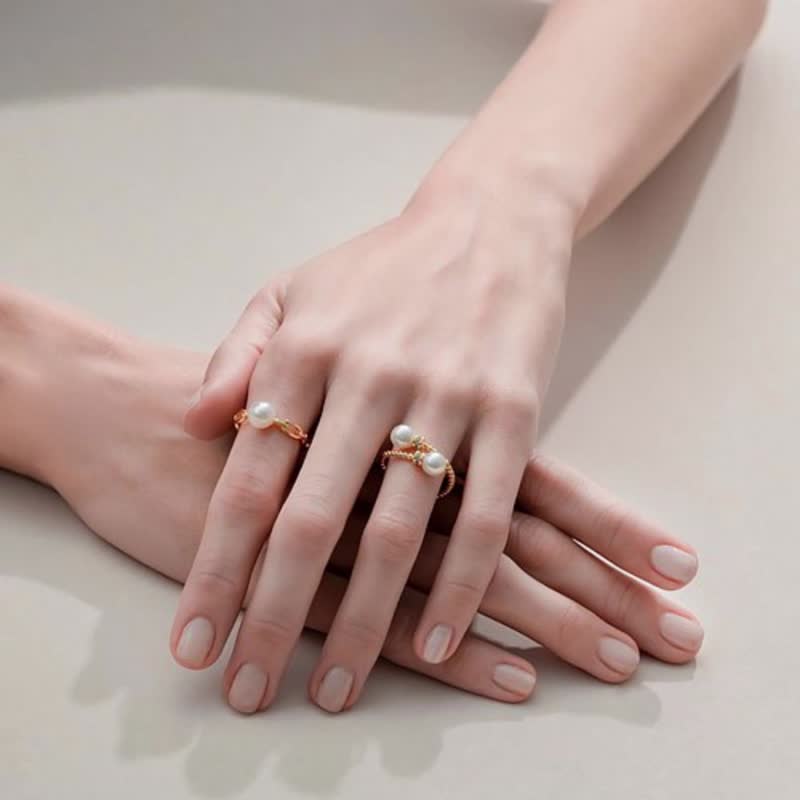 Intertwined Ring, Adjustable Size, 14K Gold-Infused Pearls, Get Free with Purchase of Two Pieces #feltToteShopping - แหวนทั่วไป - เครื่องประดับ สีทอง