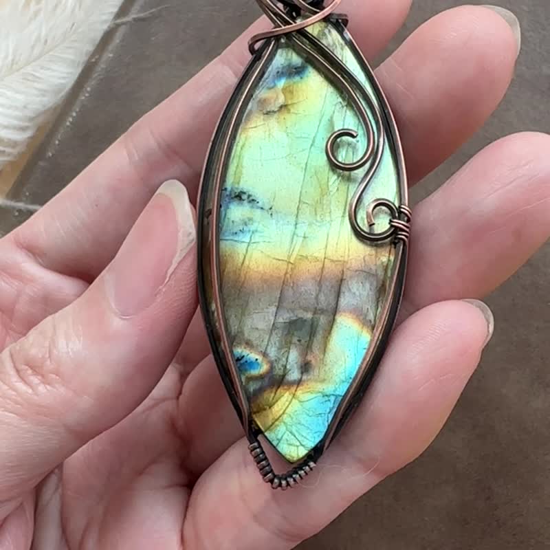 WW246 全手工編織 繞銅線復古做舊 wire wrap 拉長石吊咀 - 項鍊 - 銅/黃銅 咖啡色