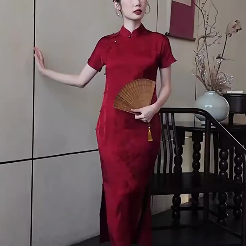 胭華 紅色 提花開肩緞面提花旗袍 復古改良新中式洋裝 婚禮禮服 - 旗袍/改良式旗袍 - 聚酯纖維 紅色