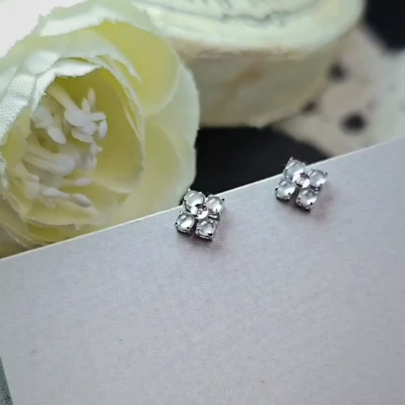 |Lucky Four Leaf Clover|Myanmar Jade 18k Real Gold and Diamond High Ice Glass White Jade Opal Earrings - ต่างหู - หยก 