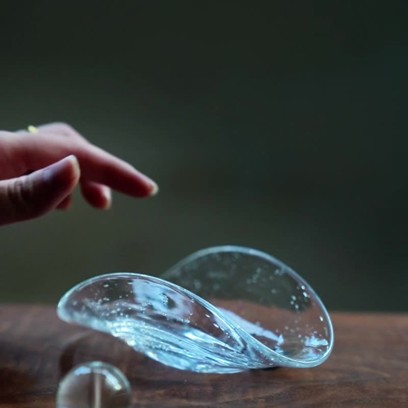 手工氣泡玻璃香座 | 流光聖木香盤 冥想療癒禮物 塔香/聖木/線香 - 香氛/精油/擴香 - 玻璃 透明