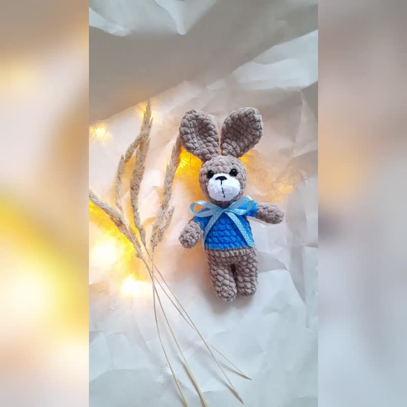 2023年のバニーの記号、バニーの赤ん坊シャワーのギフト、双生児のためのバニーの誕生日のギフト - 人形・フィギュア - 刺しゅう糸 ゴールド