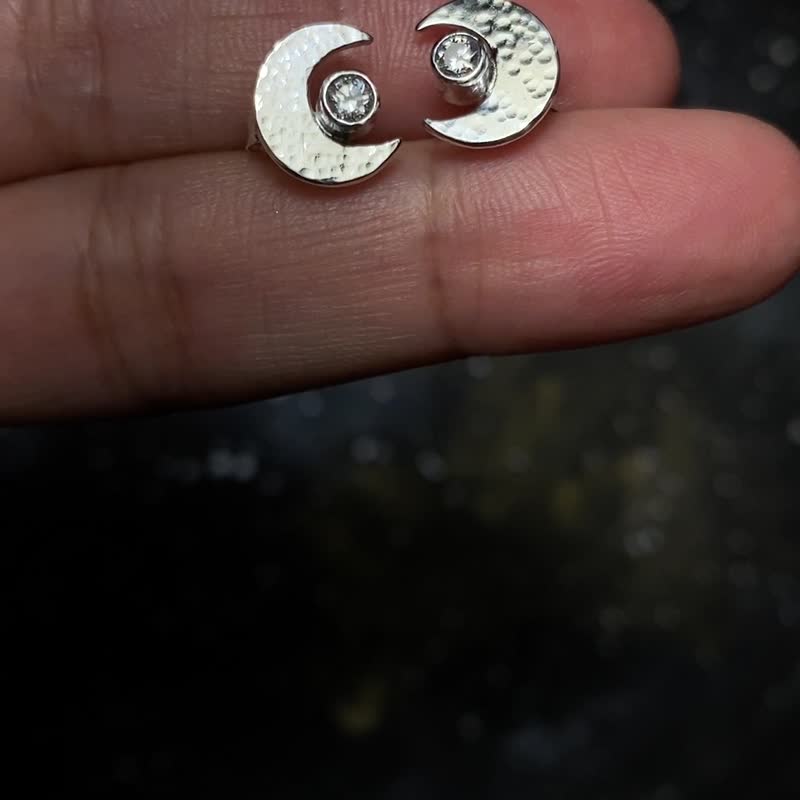 MIH 金工首飾 | 星辰耳環  925純銀 sterling silver earrings - 耳環/耳夾/耳骨夾 - 純銀 銀色