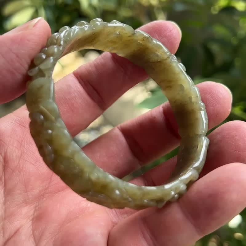 天然新疆和闐糖玉手鐲 內徑 58.5mm 和田玉 糖玉 和闐玉 玉手鐲 - 手鍊/手環 - 玉石 卡其色