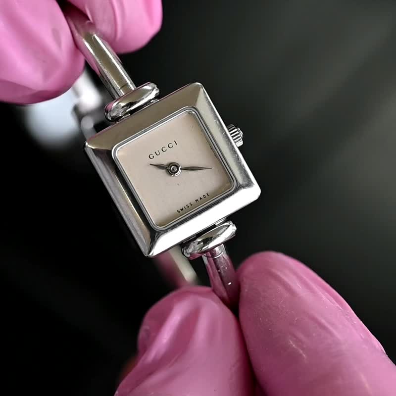 GUCCI 1900L 女性用腕時計 クォーツ 19mm Silver Square バングルウォッチ 手錶 古董錶 - 女錶 - 不鏽鋼 銀色