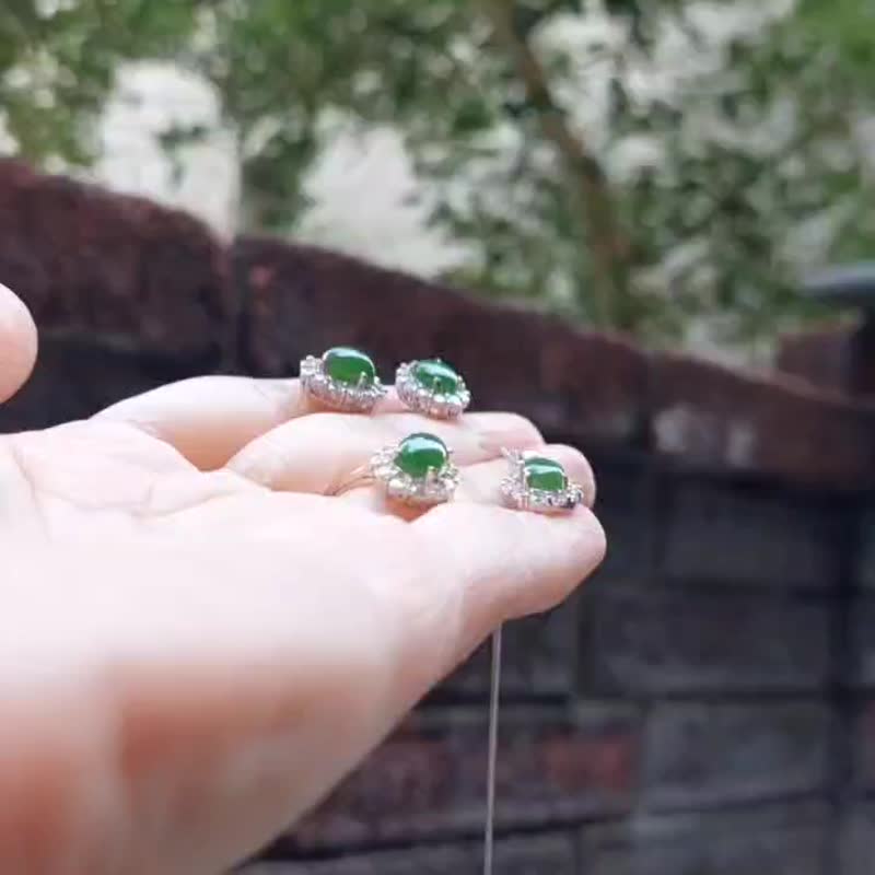 JadeStyle【翠映星輝】奢華典雅台灣閃玉銀飾套組 - 項鍊 - 玉石 綠色