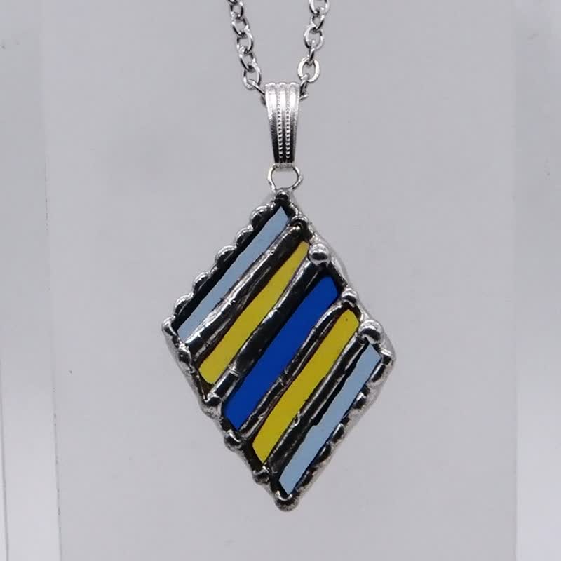 minuteness stained glass rhombus pendant - Necklaces - Glass Multicolor