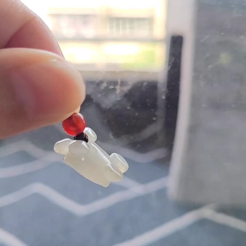 【親翠】天然翡翠 冰藍綠底手工雕爬行海龜 烏龜項鍊 - 項鍊 - 玉石 多色