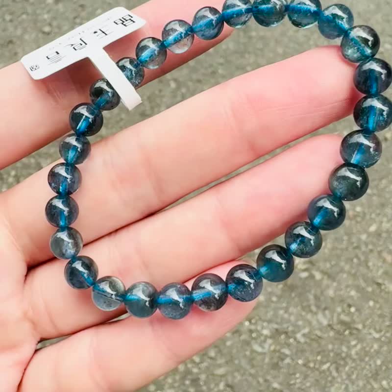 天然魔鬼海藍寶6mm9.95g金屬光澤冥想水晶首選釋放壓力店主自用 - 手鍊/手環 - 水晶 藍色