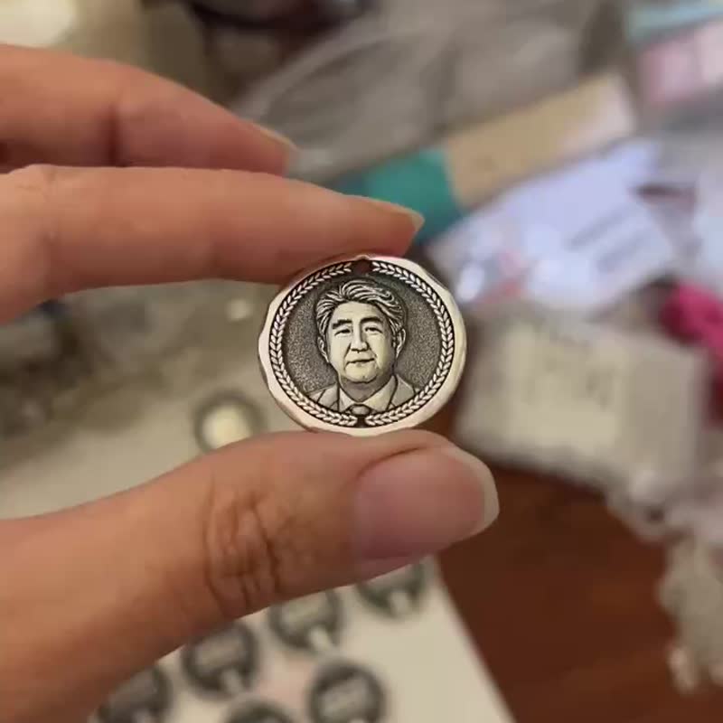 オーダーメイド 名入れネックレスアレルギー対応 名前ネックレス肖像画 ネームネックレス似顔絵 マスターグレードの彫刻 - ネックレス - スターリングシルバー 