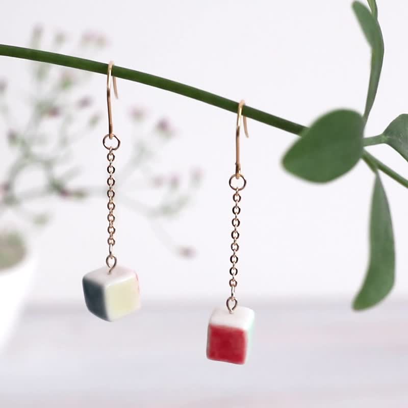 Cube earrings - ต่างหู - เครื่องลายคราม สีแดง