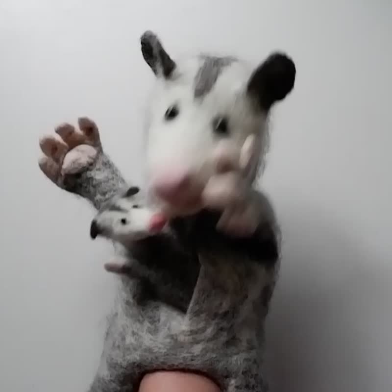 An opossum with a baby in its bag. Natural wool puppets for the puppet theater. - Kids' Toys - Wool Gray