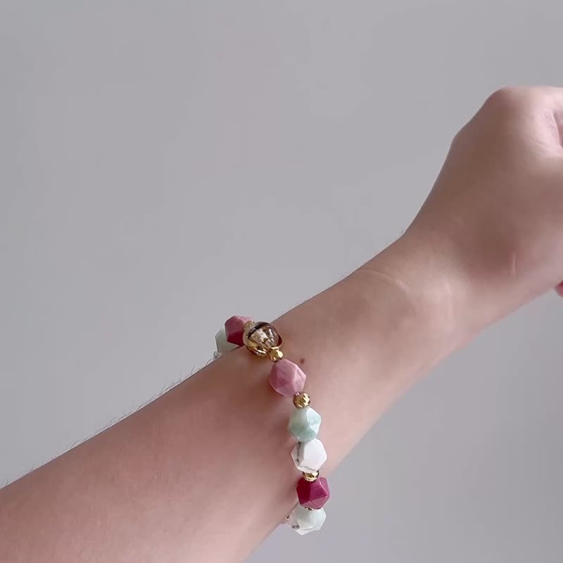 ミミスデザイン クラウドシュガードリーム 胎児の毛 クリスタルブレスレット - ベビー用小物 - クリスタル 