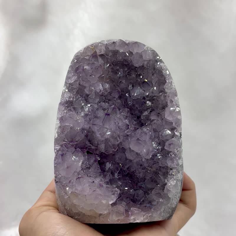 *God-sent gift - Recharge - Spirituality*Natural Brazilian Amethyst Town Amethyst - ของวางตกแต่ง - คริสตัล สีม่วง