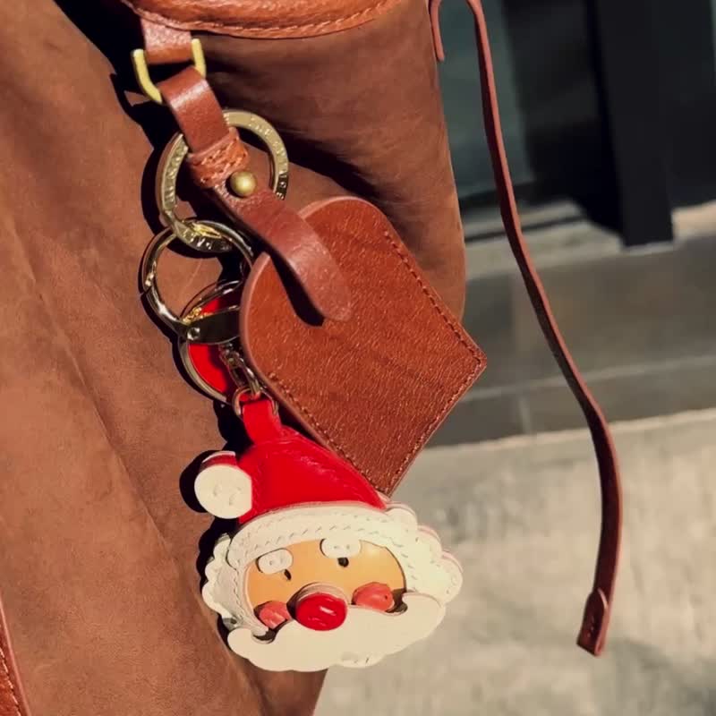 Santa Claus Ornament #MBOXLeatherCrafted - ที่ห้อยกุญแจ - หนังแท้ สีแดง