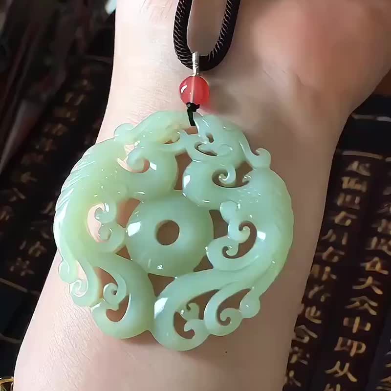 和田玉精緻 吊墜 精雕復古龍鳳牌 寓意龍鳳祥和 幸福美滿 - 項鍊 - 水晶 