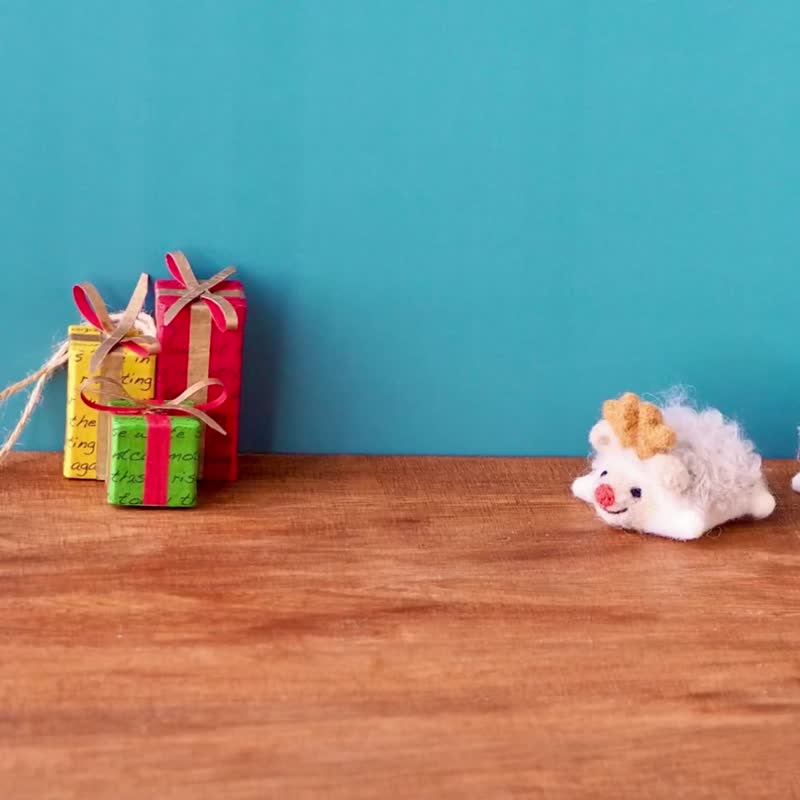 Hedgehog pincushion Christmas craft party Handicrafts together Tools and accessories - ตุ๊กตา - ขนแกะ สีนำ้ตาล