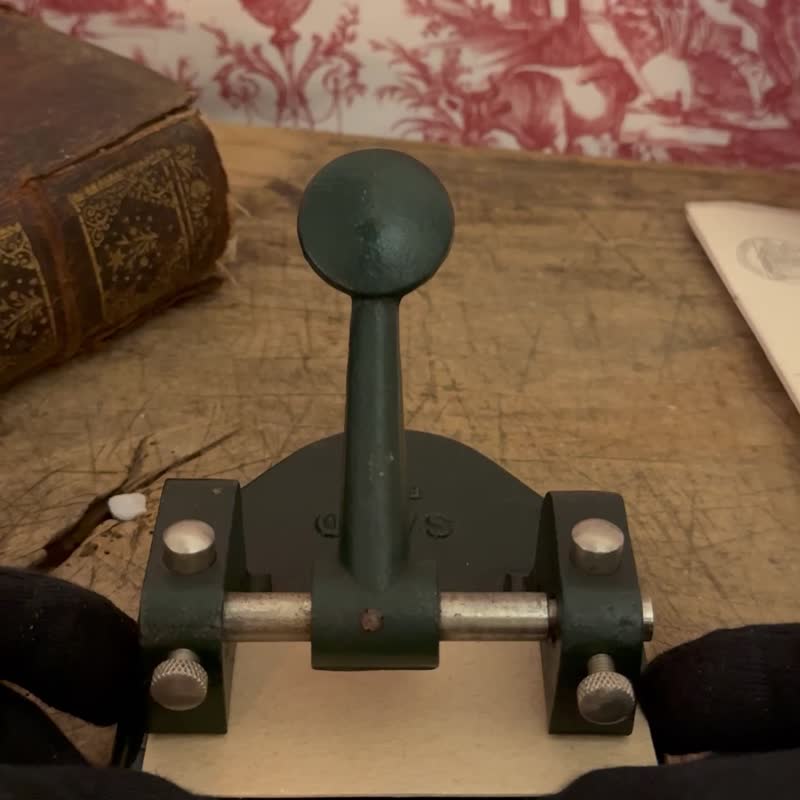 *40132-經典法國古董文件打洞器 - 其他 - 其他金屬 