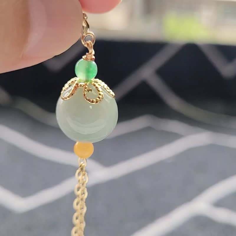 【親翠】天然翡翠 冰綠飄抹辣綠色美12.8mm圓珠流蘇鎖骨鏈 - 項鍊 - 玉石 綠色