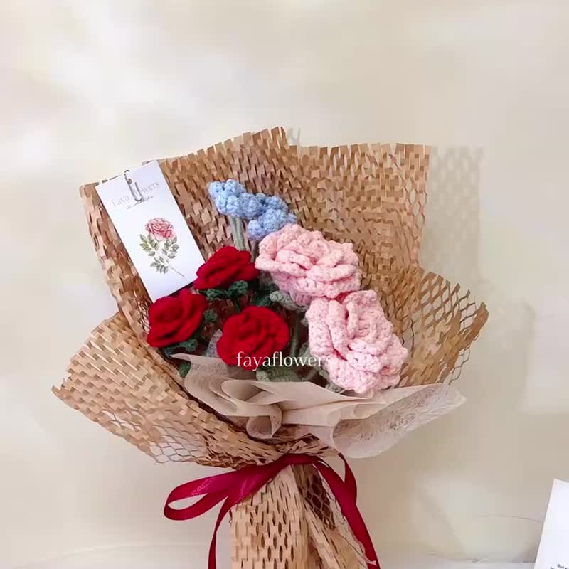 Valentine's Day's first choice for retro rose bouquets, woven flowers, crocheted flowers, Valentine's Day flowers, Chinese Valentine's Day flowers - ช่อดอกไม้แห้ง - ผ้าฝ้าย/ผ้าลินิน สึชมพู