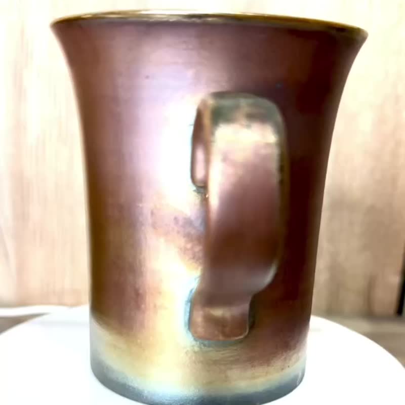 Gold and silver colored wood fired mug - แก้วมัค/แก้วกาแฟ - ดินเผา 