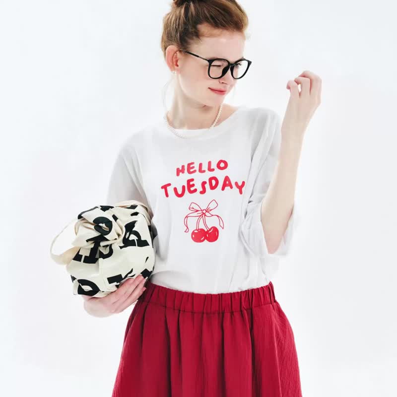 Red cherry white cool summer T-shirt/t-shirt top - เสื้อยืดผู้หญิง - ผ้าฝ้าย/ผ้าลินิน ขาว