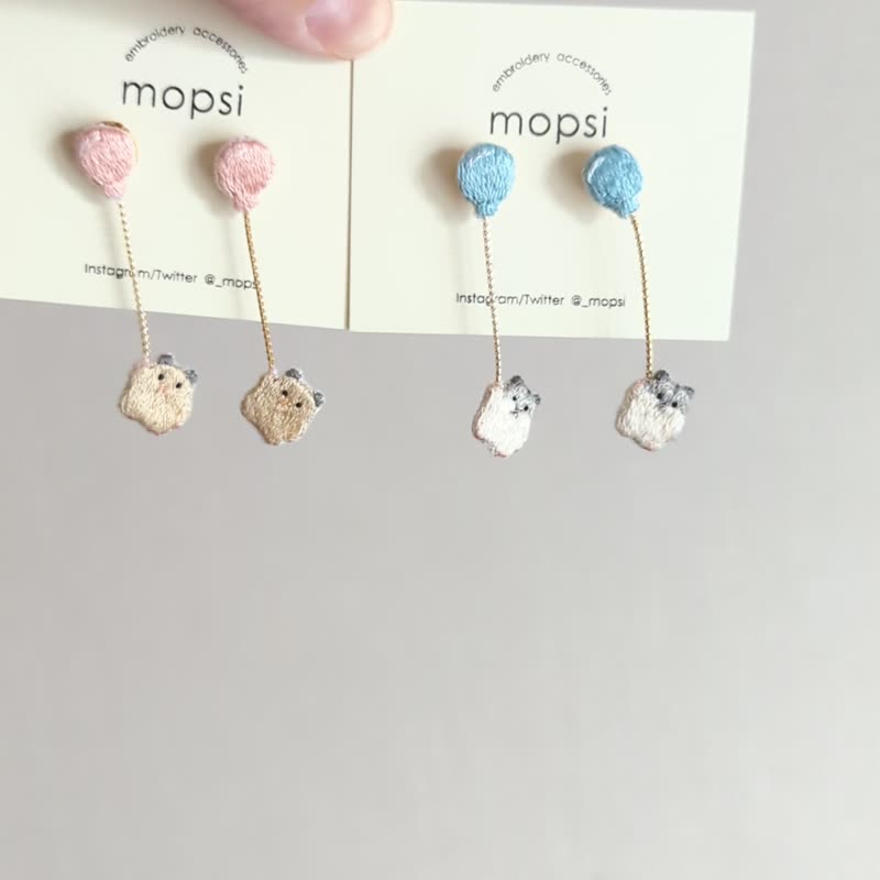 風船とジャンガリアンハムスター　刺繍ピアス/イヤリング - 耳環/耳夾/耳骨夾 - 繡線 卡其色
