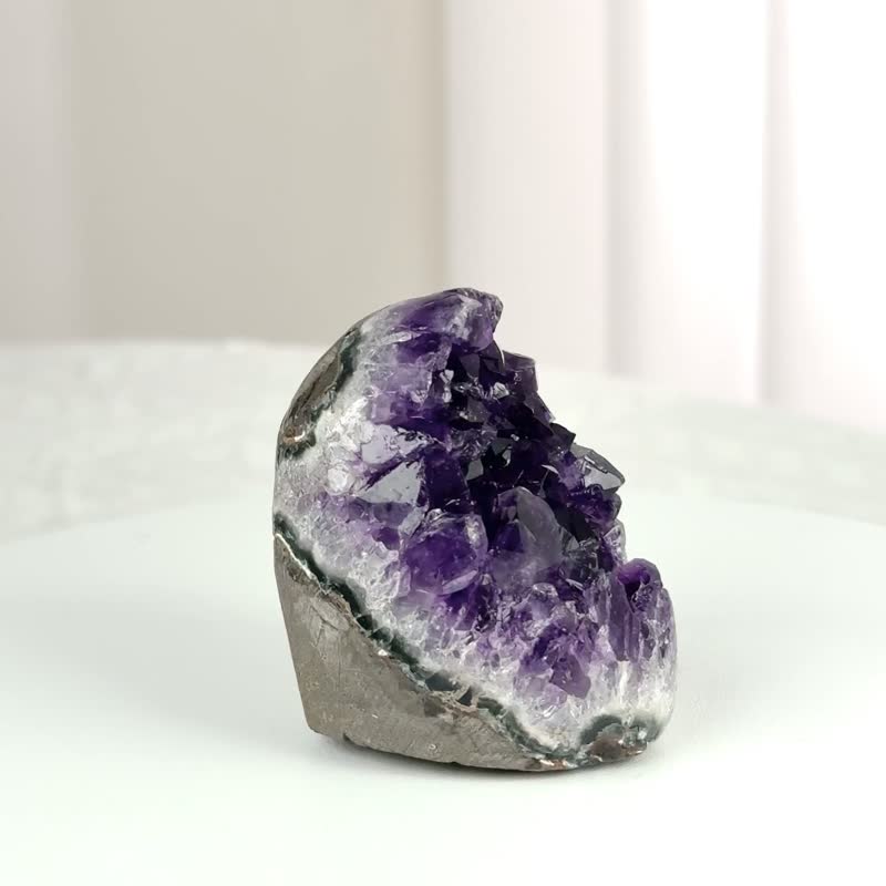 ESP 拇指晶鎮 5050179 開運小物紫水晶 小資族輕鬆入手 - 擺飾/家飾品 - 水晶 紫色