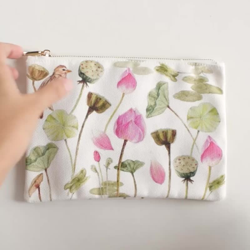 Botanical Watercolor Pouch: Flat Makeup Bag with Metal Zipper - 化妝包/收納袋 - 棉．麻 