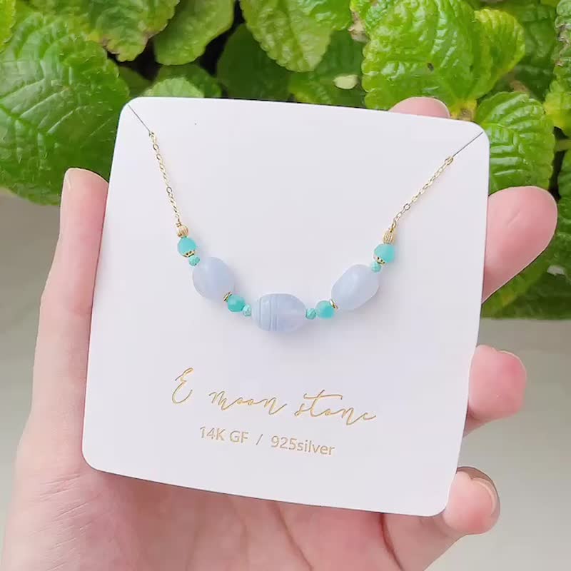 Baby milk blue gentle and harmless natural blue agate Stone necklace 14K - สร้อยคอ - คริสตัล สีน้ำเงิน