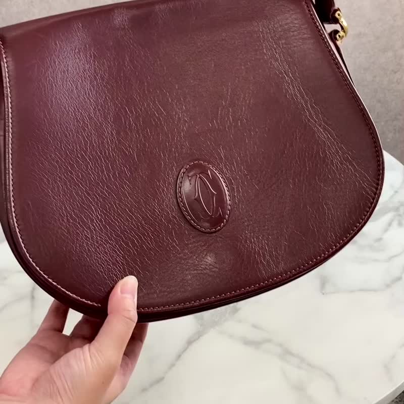 【 日本直送　名牌中古包 】Cartier カルティエ マストライン ショルダーバッグ ボルドー ロゴ レザー フラップ vintage オールド 57i2rj - 側背包/斜背包 - 真皮 紅色