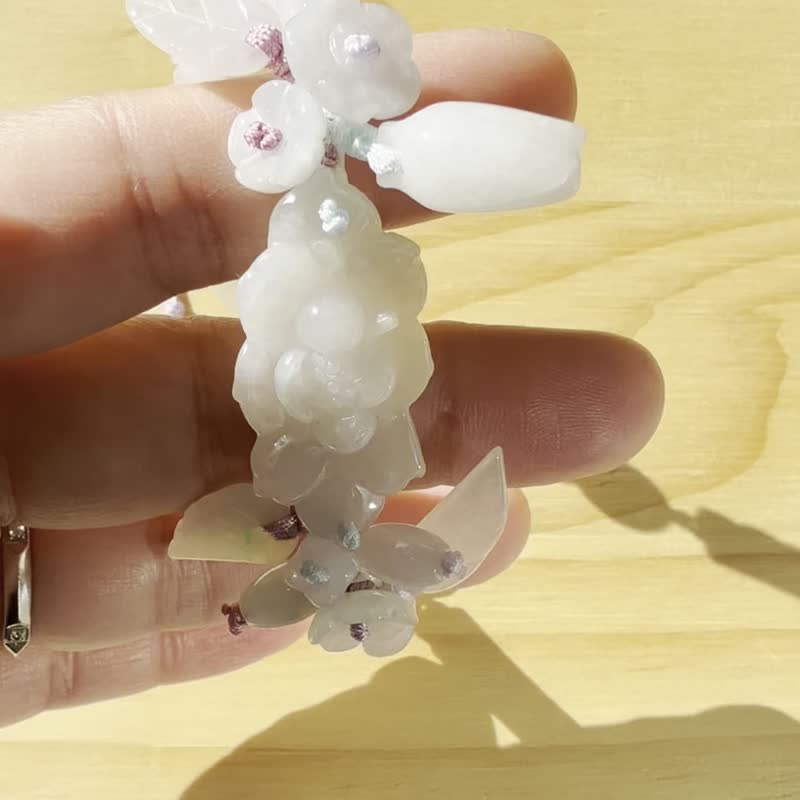 手工翡翠手串 — 蓮花、蝴蝶與飄落的葉子 - 手鍊/手環 - 玉石 黃色