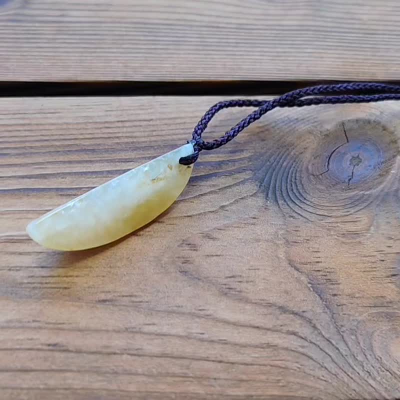 親翠 天然翡翠 冰黃翡手磨原石一瓣橘子特色繩鏈 - 項鍊 - 玉石 多色