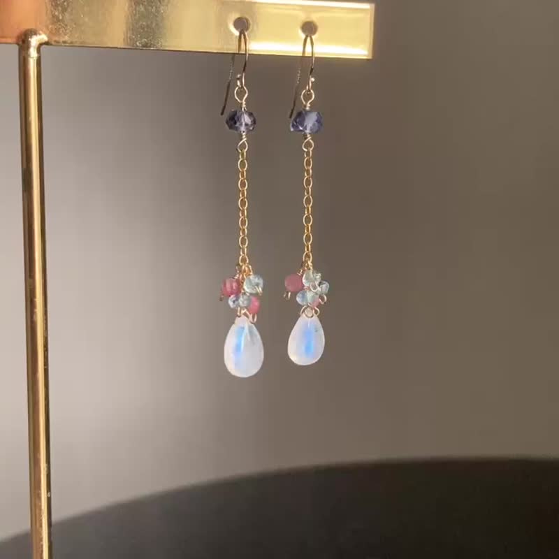 Jellyfish 14KGF Moonstone Sapphire long earrings / Under the sea - ต่างหู - เครื่องเพชรพลอย สีน้ำเงิน