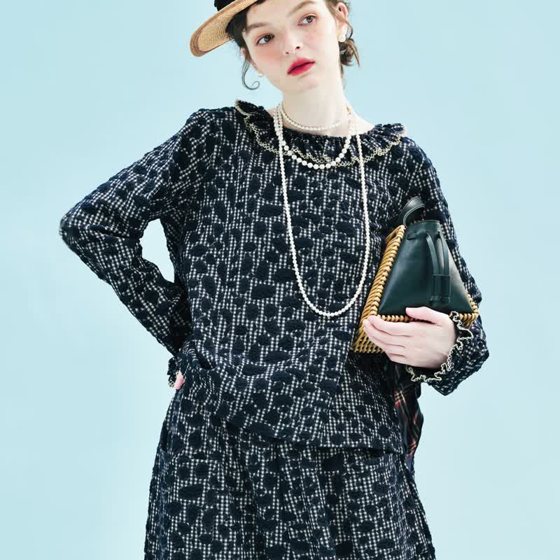 Knit Jacquard Collar Long-Sleeve Top - เสื้อผู้หญิง - วัสดุอื่นๆ สีน้ำเงิน