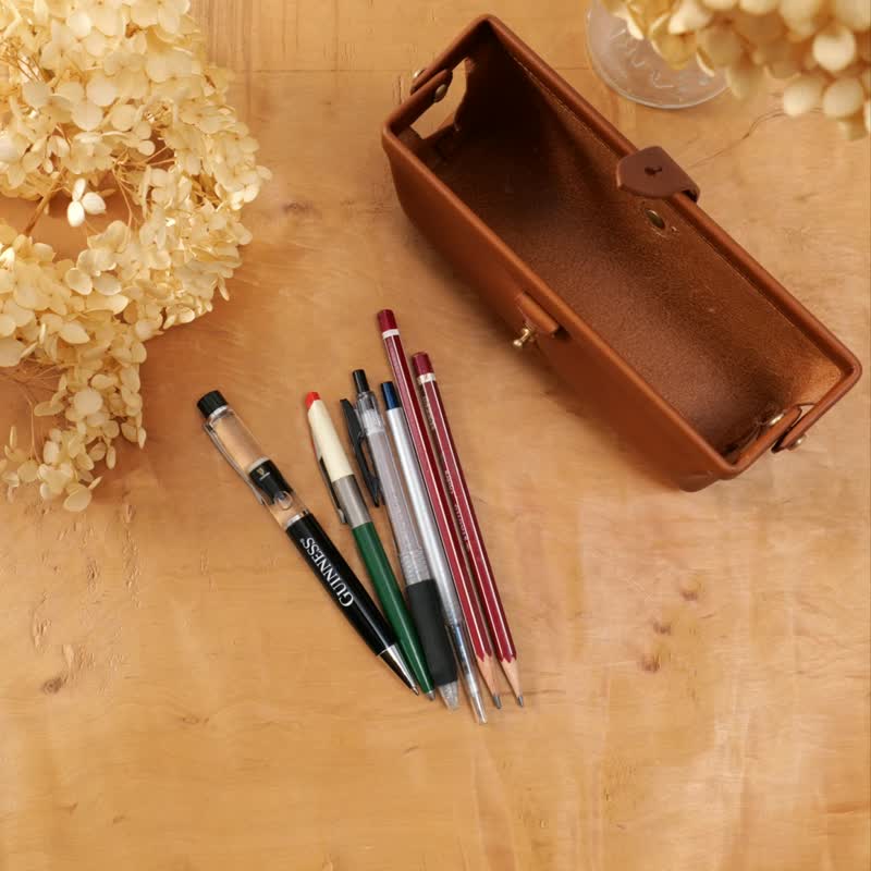 イタリアンレザーのペンケース Paka-pen #Red【入学祝】【就職祝