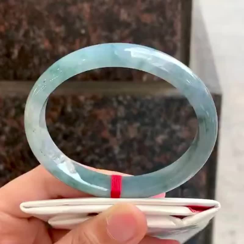 冰種翡翠天然翡翠玉鐲 A玉手鐲玉鈪 • 糯冰種藍綠飄花翡翠貴妃鐲 - 手鍊/手環 - 玉石 藍色