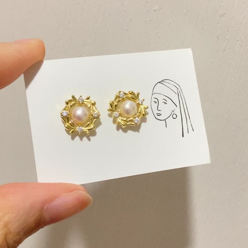 Grapevine - Mini Freshwater Pearl sterling silver ear studs - ต่างหู - เงินแท้ สีทอง