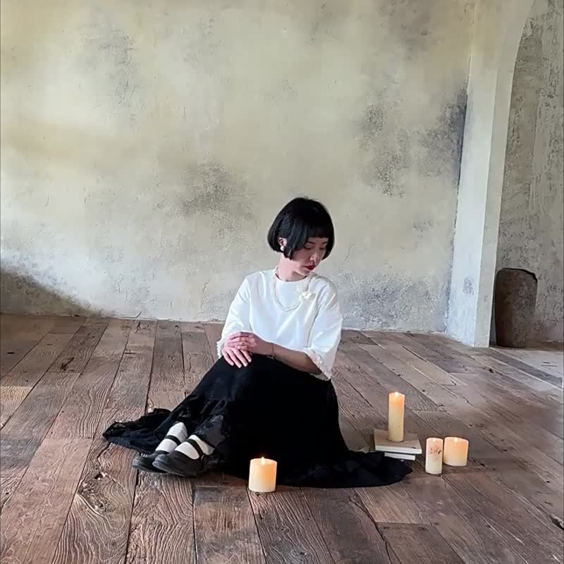 柔光白 棉質木耳花邊上衣 百搭短袖基礎寬T恤 - 女 T 恤 - 棉．麻 白色