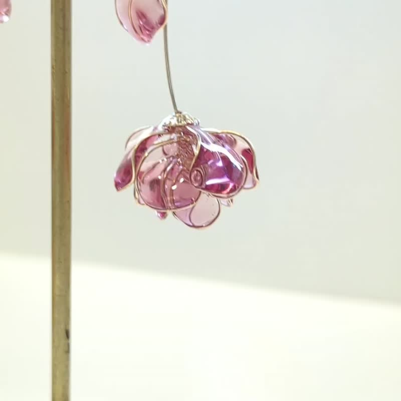1KM花神降臨•盛開樹脂花耳環-4色 - 耳環/耳夾/耳骨夾 - 樹脂 