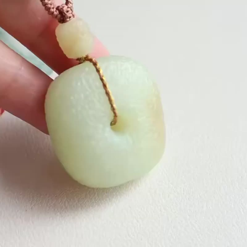 天然和田翡翠の平和バックルペンダント、新疆ウイグル自治区の古い素材ゴビ和田翡翠の非常に厚いメンズネックレス - ネックレス - 翡翠 