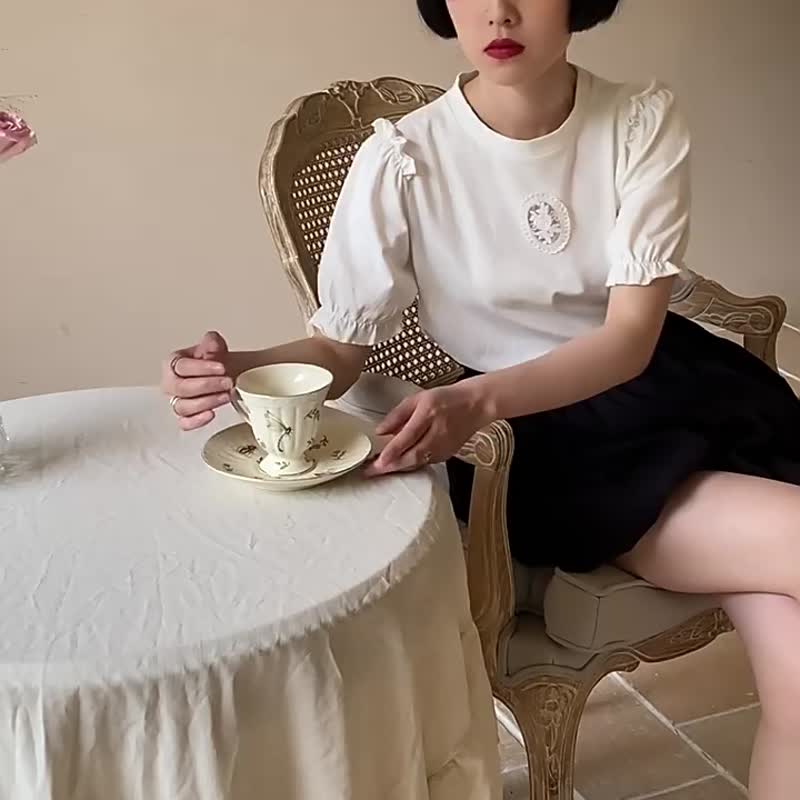 黑色 日系鬆緊闊腿花苞褲 全棉提花立體褶皺燈籠褲 夏日俏皮短褲 - 女短褲/五分褲 - 棉．麻 黑色