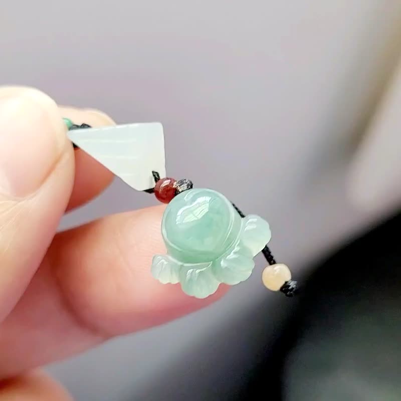 親翠 天然翡翠 冰翠綠花式貓爪爪 白冰嬌三角極簡項鍊 | 極簡有型 - 項鍊 - 玉石 多色