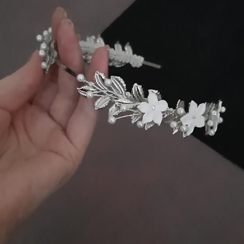 婚禮頭飾新娘配飾希臘女神波西米亞風頭帶花朵發片 - 髮夾/髮圈 - 其他材質 白色