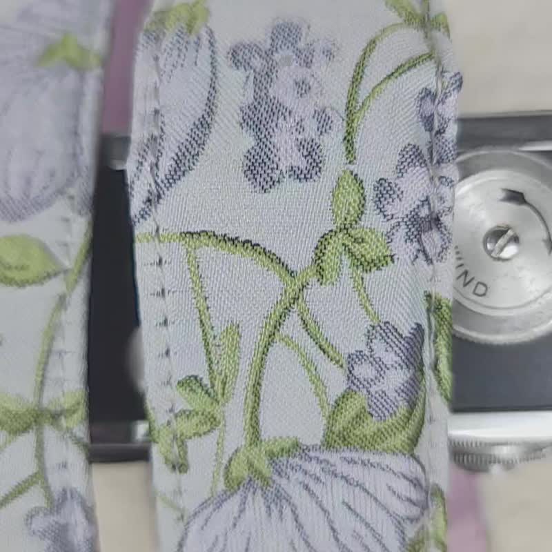 [Lightseeking] Stress-reducing camera strap-Redbud-Gentle and leisurely-Purple with green to complement the complexion - ขาตั้งกล้อง - ผ้าฝ้าย/ผ้าลินิน หลากหลายสี